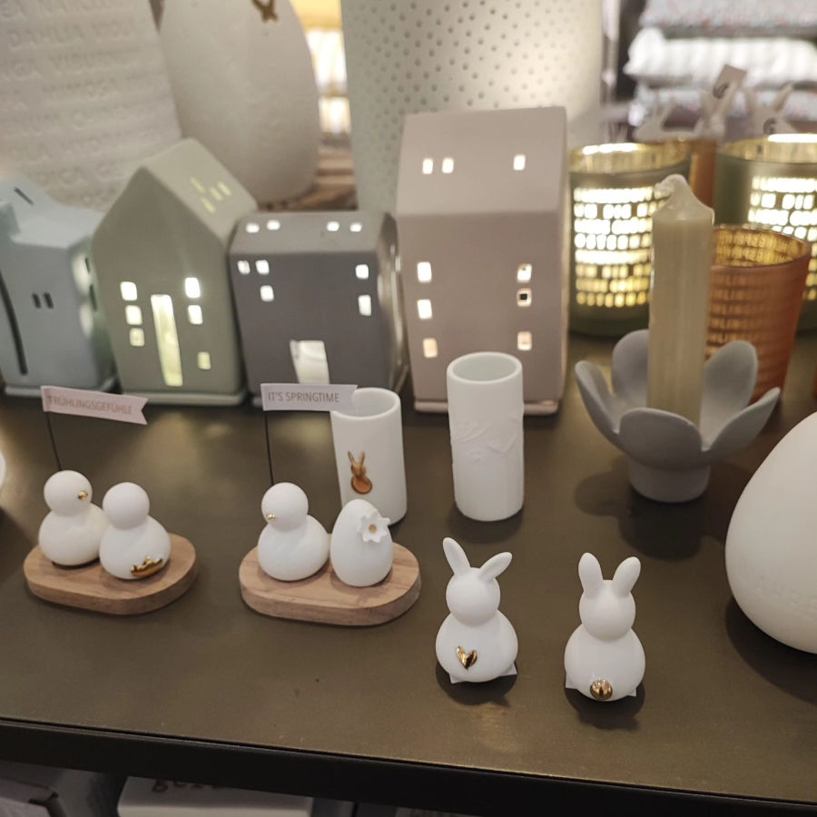 Hasen aus Porzellan bei Blooms and Rooms