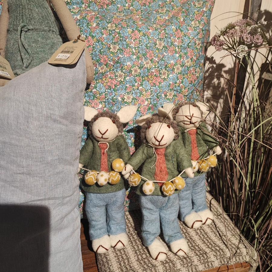 Stoffhasen bei Blooms and Rooms